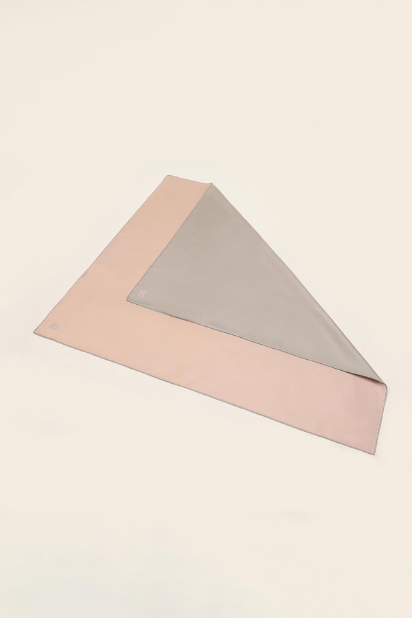 LevidorPudra-Gümüş Çift Taraflı Twill İpek Eşarp