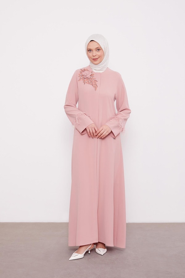 LevidorPudra Taş İşlemeli Tüy Detaylı Ferace