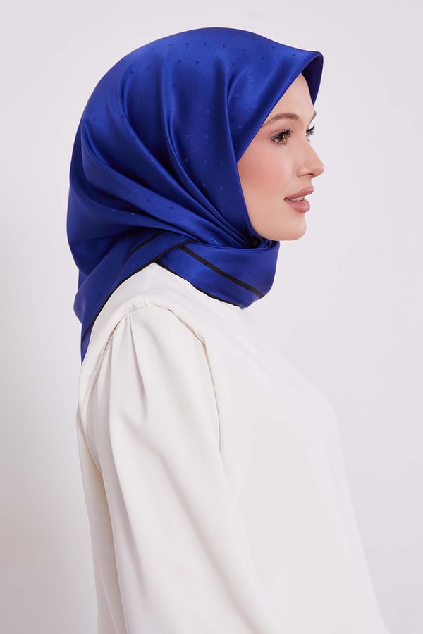 LevidorSaks Benek Desen Monogram İpek Eşarp