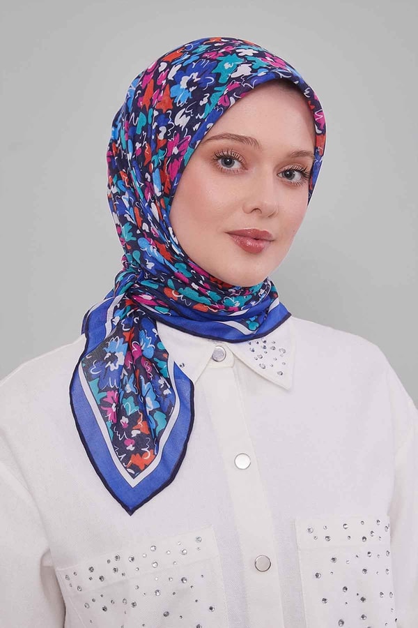 LevidorSaks Karışık Çiçek Desen Soft Eşarp