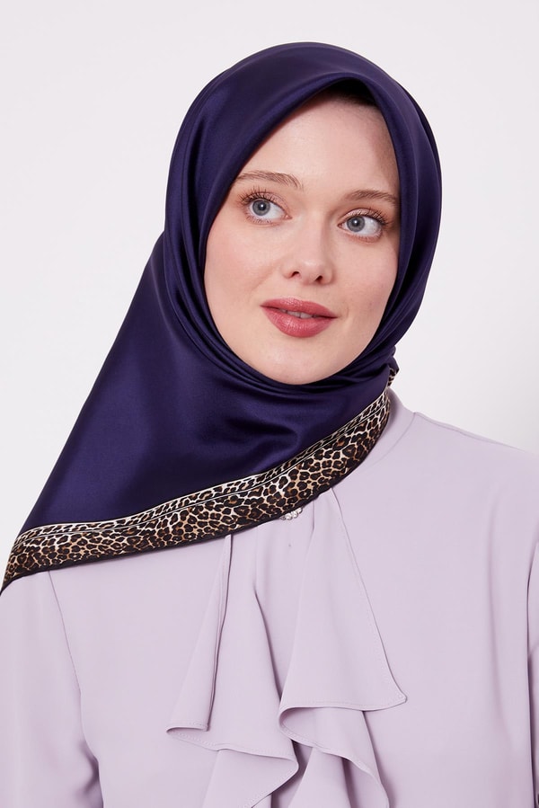 LevidorSaks Leopar Desen Twill İpek Eşarp