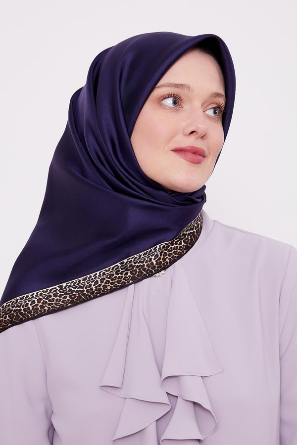 LevidorSaks Leopar Desen Twill İpek Eşarp
