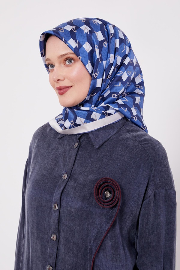 LevidorSaks Petek Baskılı Twill İpek Eşarp