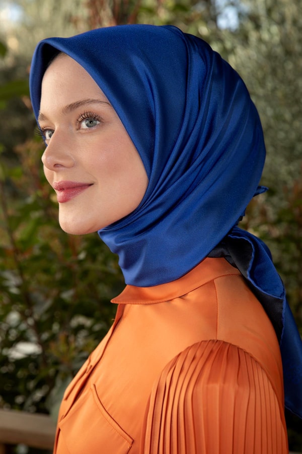 LevidorSaks-Siyah Çift Taraflı Twill İpek Eşarp