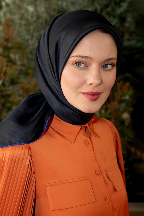 LevidorSaks-Siyah Çift Taraflı Twill İpek Eşarp