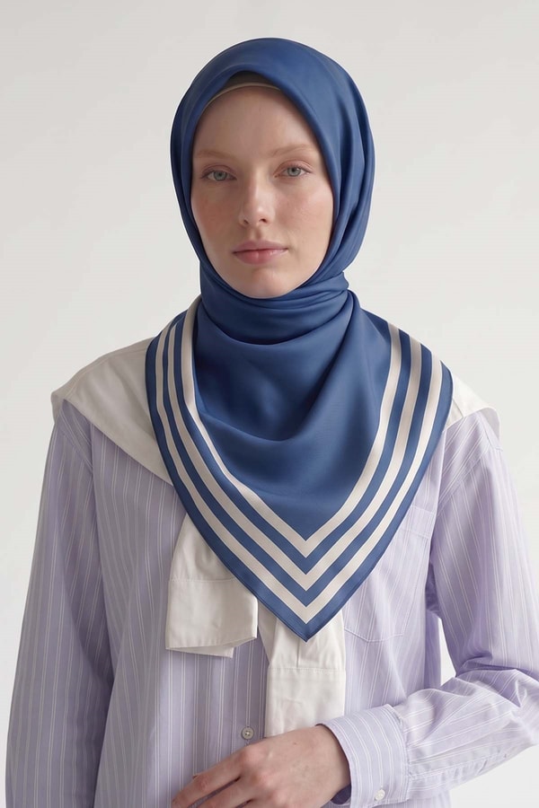 LevidorSaks Üç Çizgi Detaylı Twill İpek Eşarp