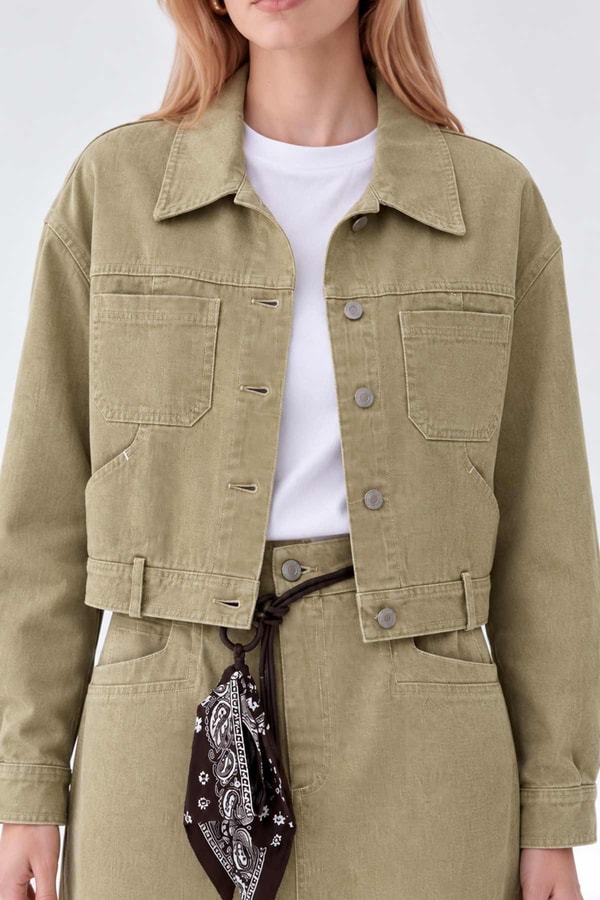 LevidorSarı Cepli Kısa Denim Ceket