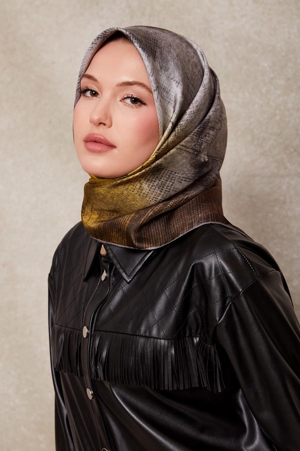 LevidorSarı Desenli Twill İpek Eşarp