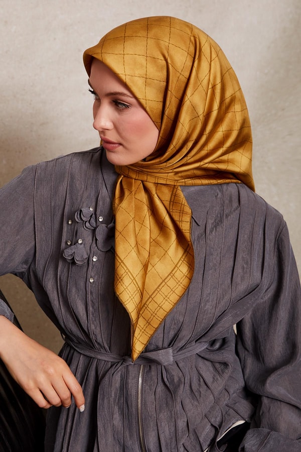 LevidorSarı Kareli Twill İpek Eşarp