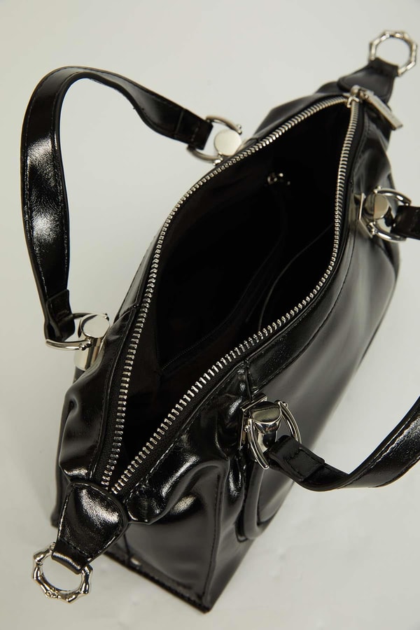 LevidorSiyah Askı Detaylı El Çantası