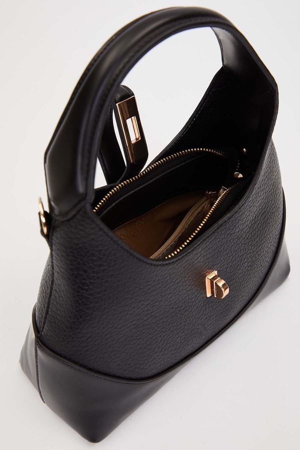 LevidorSiyah Askı Kilit Detaylı Omuz Çantası