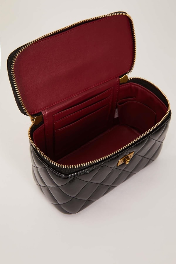 LevidorSiyah Ayarlanabilir Askılı Kutu Form El Çantası