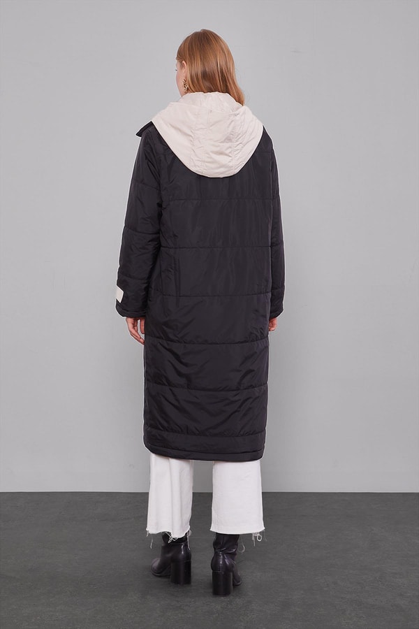 LevidorSiyah-Bej Çift Renk Şişme Mont