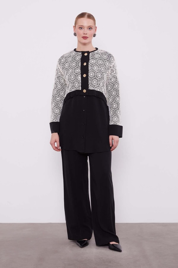 LevidorSiyah-Bej Dantel Detaylı Üçlü Tanik Takım