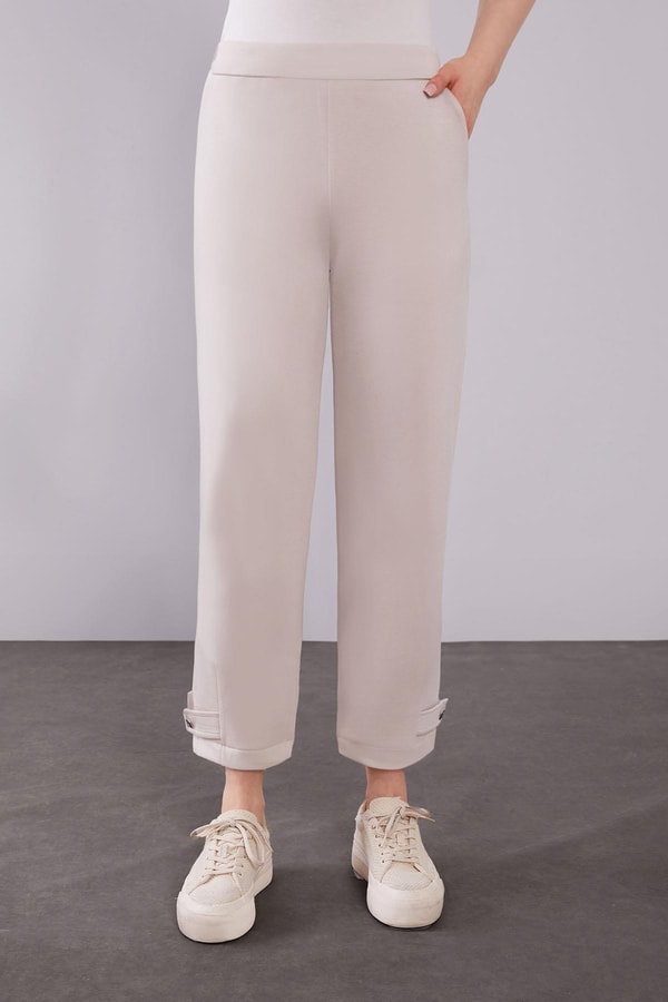 LevidorSiyah-Bej Düğme Kapamalı Hırkalı İkili Takım