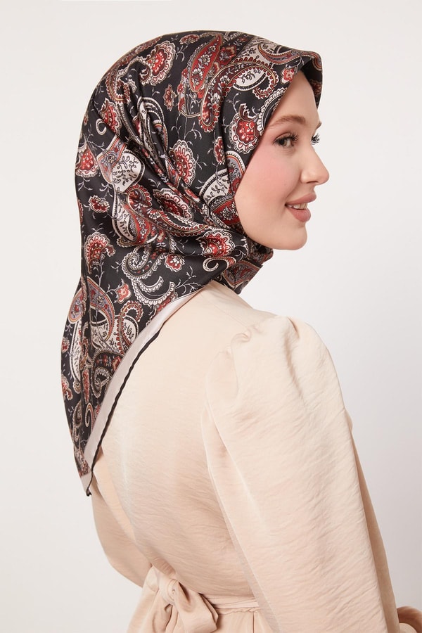 LevidorSiyah-Bej Karışık Retro Twill İpek Eşarp