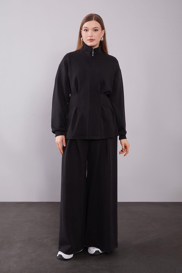 LevidorSiyah Belden Oturmalı Pile Detaylı İkili Takım