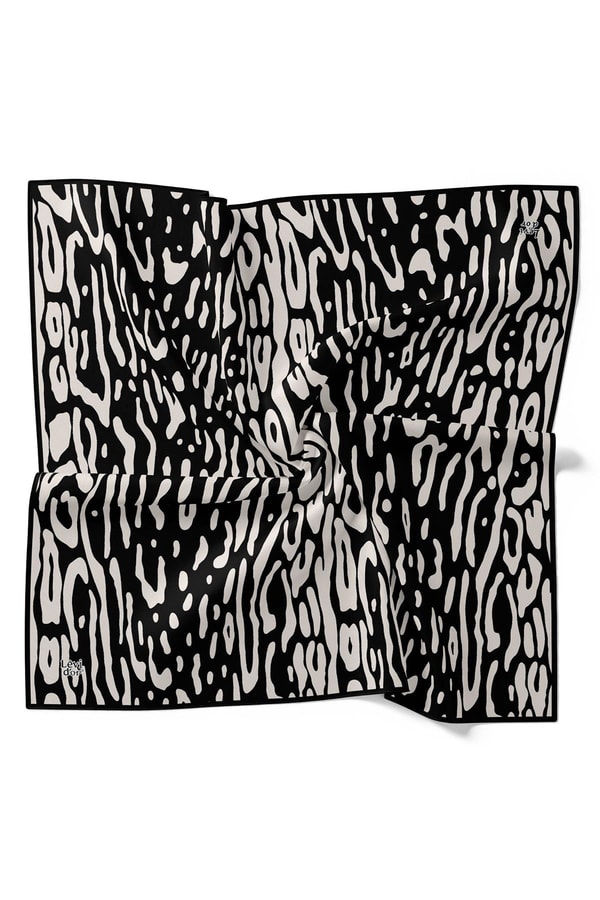 LevidorSiyah-Beyaz Dalmaçya Desen Twill İpek Eşarp