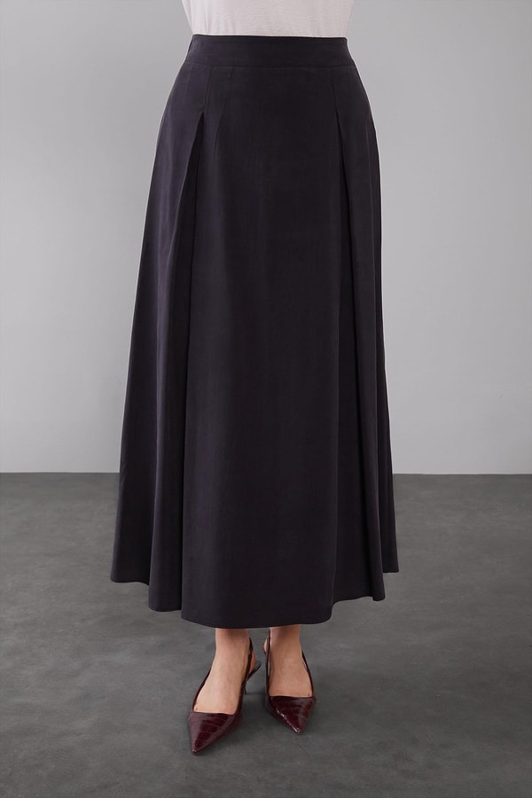 LevidorSiyah Boncuk Bağlama Detaylı Etek Takım