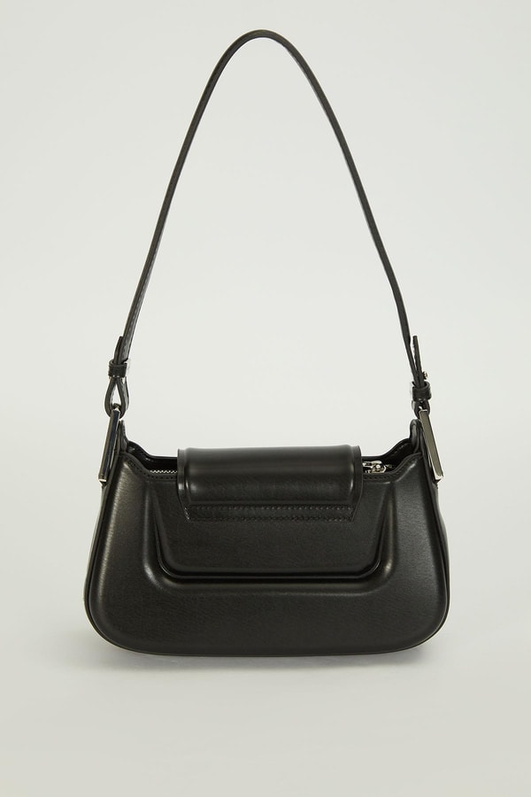 LevidorSiyah Büyük Tokalı Baget Çanta