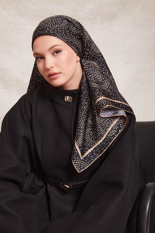 LevidorSiyah-Camel Noktalı Daireler Bask. Twill İpek Eşarp