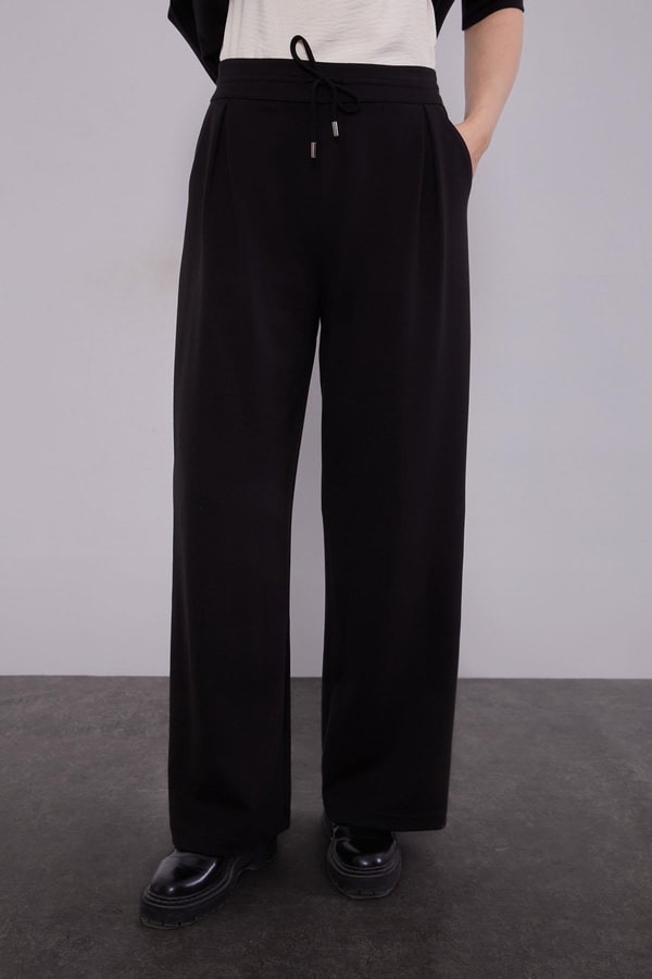 LevidorSiyah Cep Aksesuar Detaylı İkili Takım