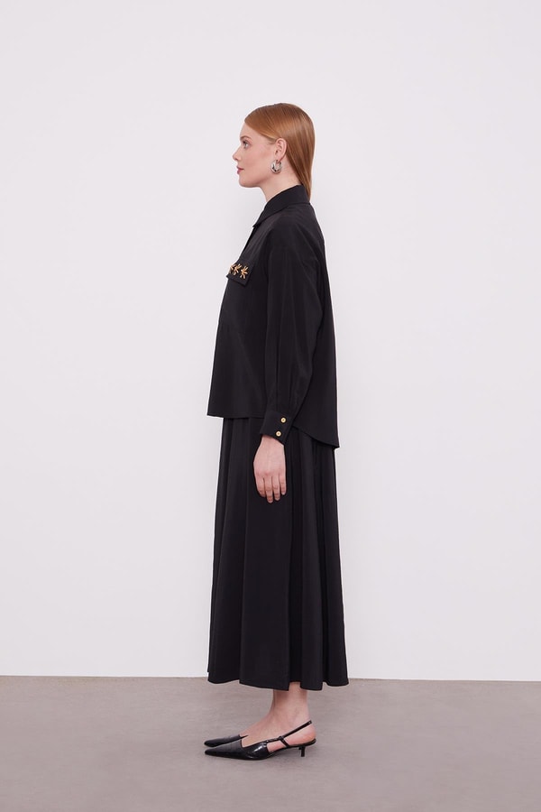 LevidorSiyah Cep Boncuk Papatya Detaylı Etek Takım