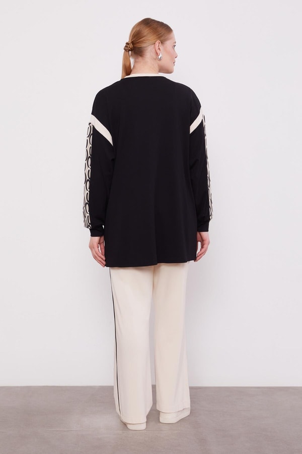 LevidorSiyah Cep Desen Detaylı Spor Takım