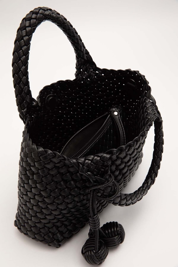 LevidorSiyah Charmlı Örgü Model El Çantası