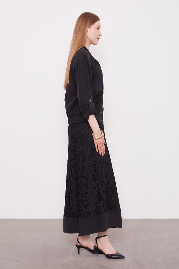 LevidorSiyah Çiçek Dantelli Etek Takım