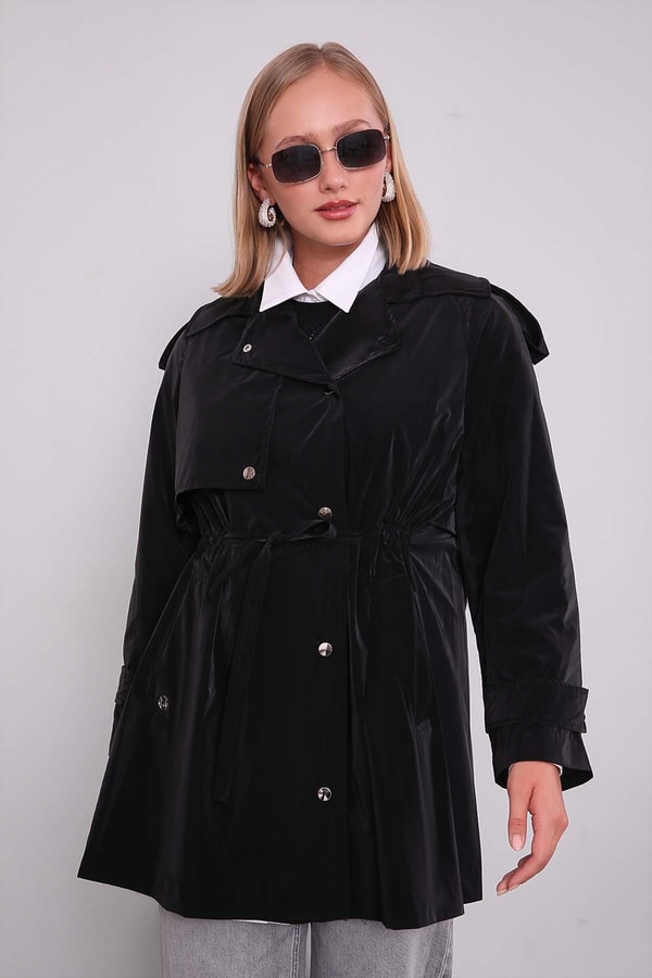 LevidorSiyah Çıtçıt Kapamalı Kısa Trençkot