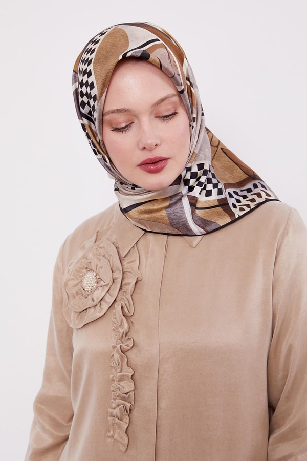 LevidorSiyah Dama Desen Twill İpek Eşarp