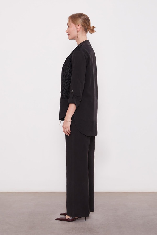 LevidorSiyah Dantel Detaylı Üçlü Ceket Takım