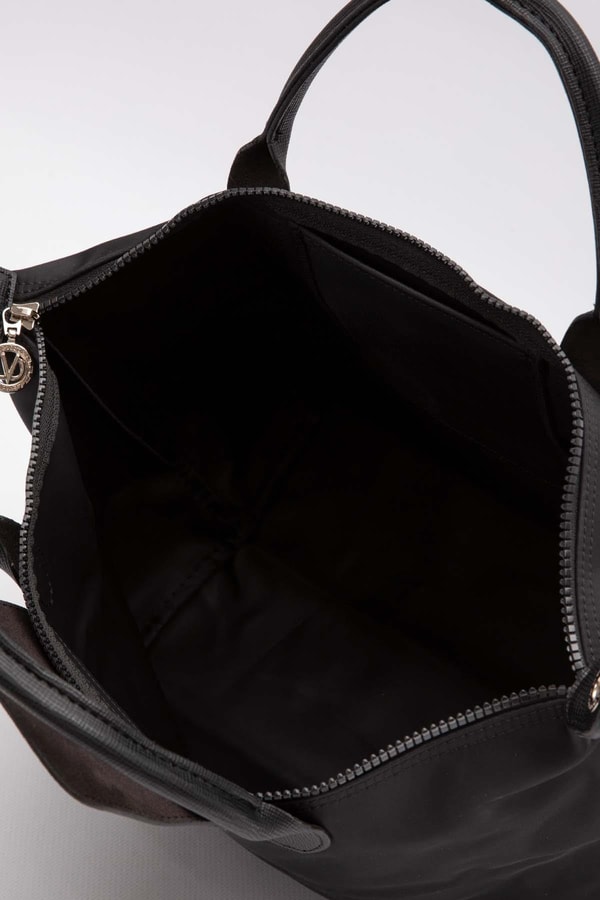 LevidorSiyah Deri Kapak Aksesuarlı Omuz Çantası