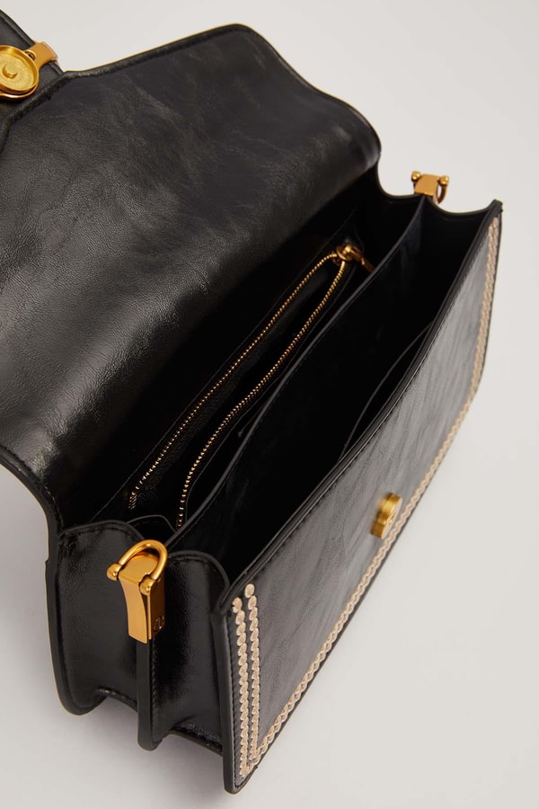 LevidorSiyah Dikişli Logo Detay Omuz Çantası