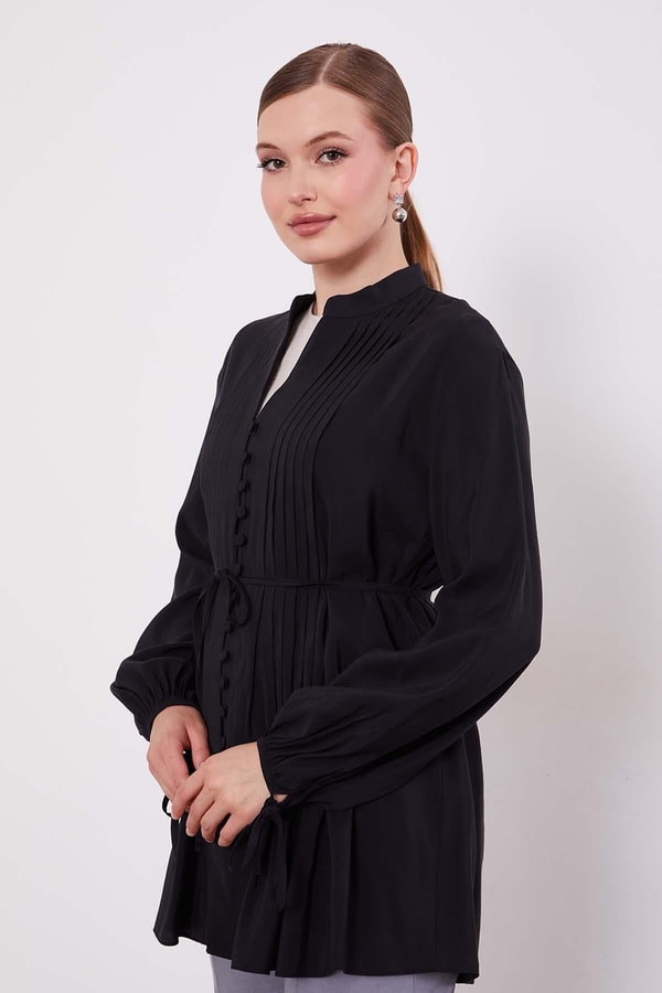 LevidorSiyah Düğme Detay Belden Bağlama Gömlek