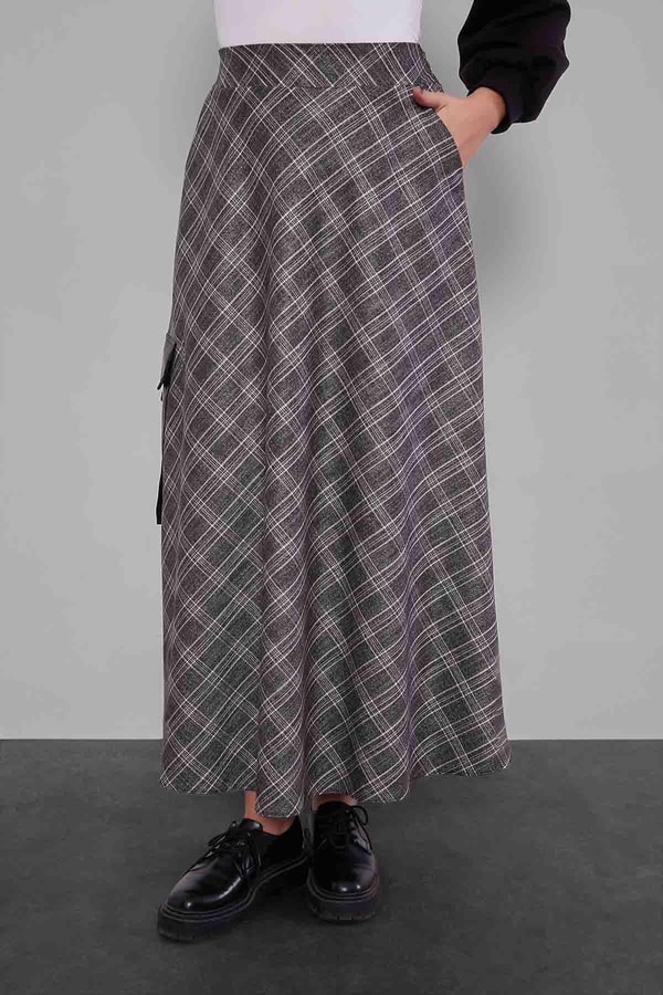 LevidorSiyah Ekose Desenli Etek Takım