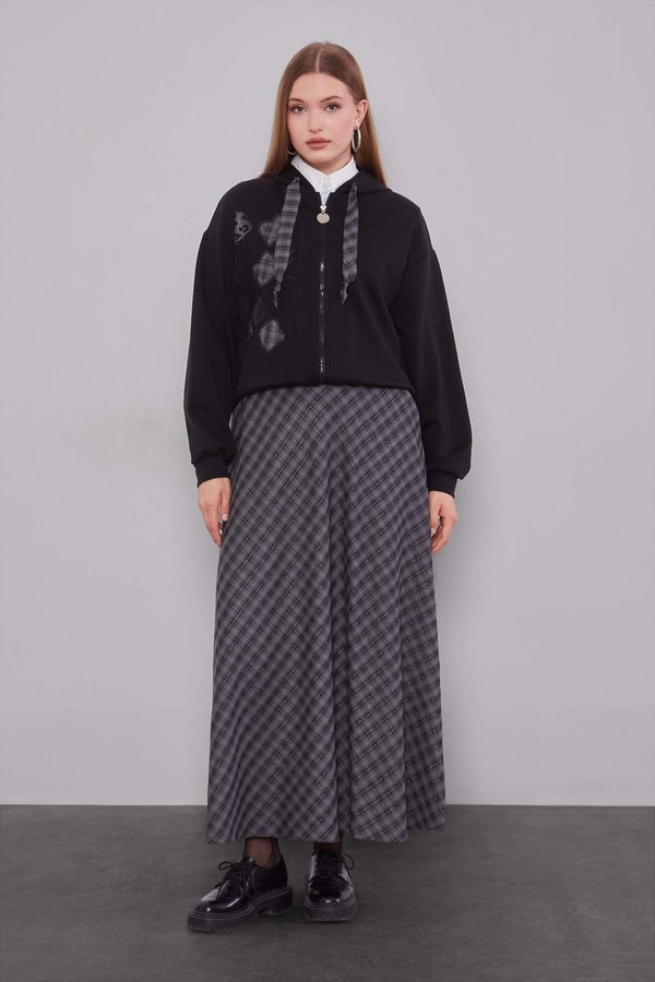 LevidorSiyah Ekose Desenli Etek Takım