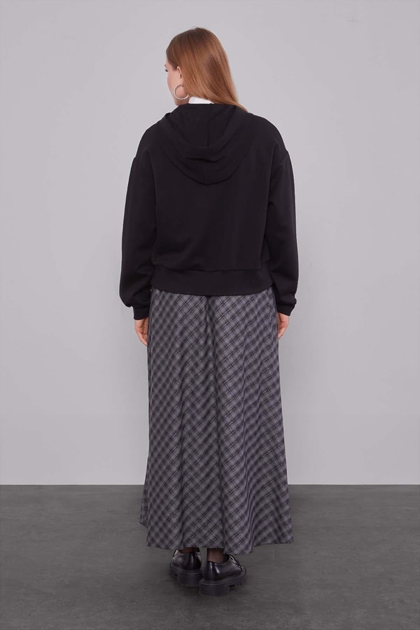 LevidorSiyah Ekose Desenli Etek Takım