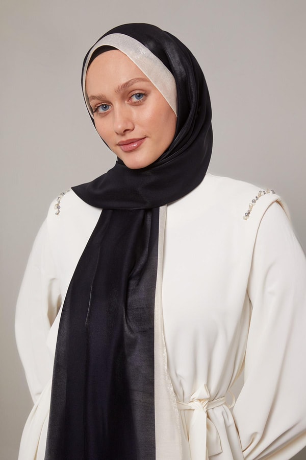 LevidorSiyah-Ekru Şerit Desen Kehribar Şal