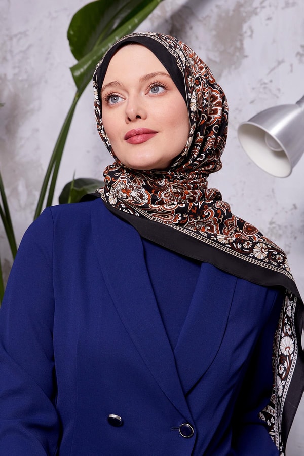 LevidorSiyah Etnik Çiçekli Royal Şal