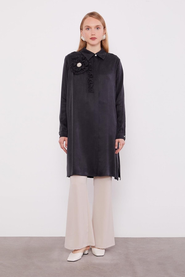 LevidorSiyah Fırfır Çiçek Detay Cupra Gömlek