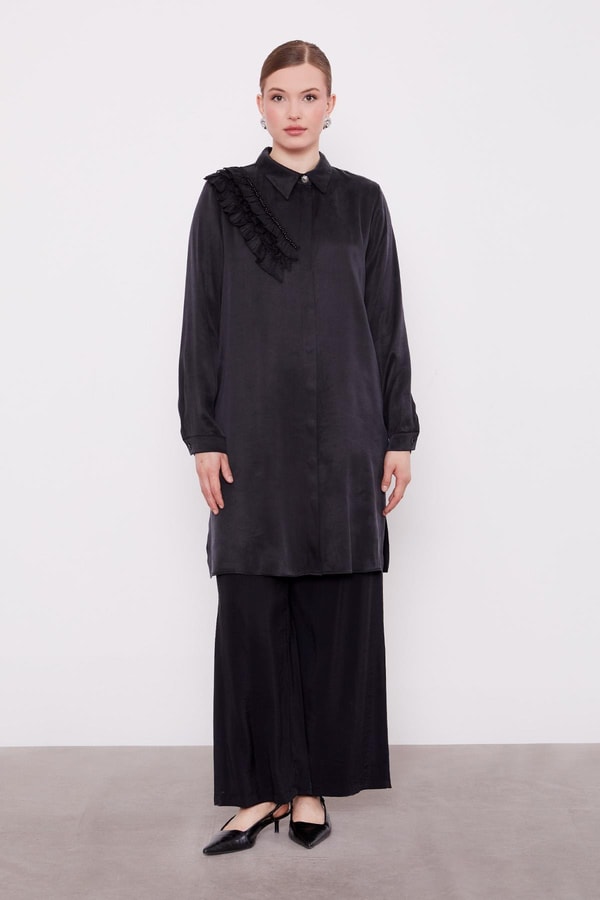 LevidorSiyah Fırfır Detaylı Cupra Gömlek