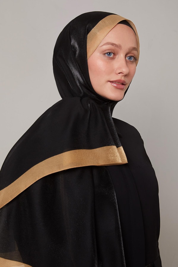 LevidorSiyah-Gold Şerit Desen Kehribar Şal