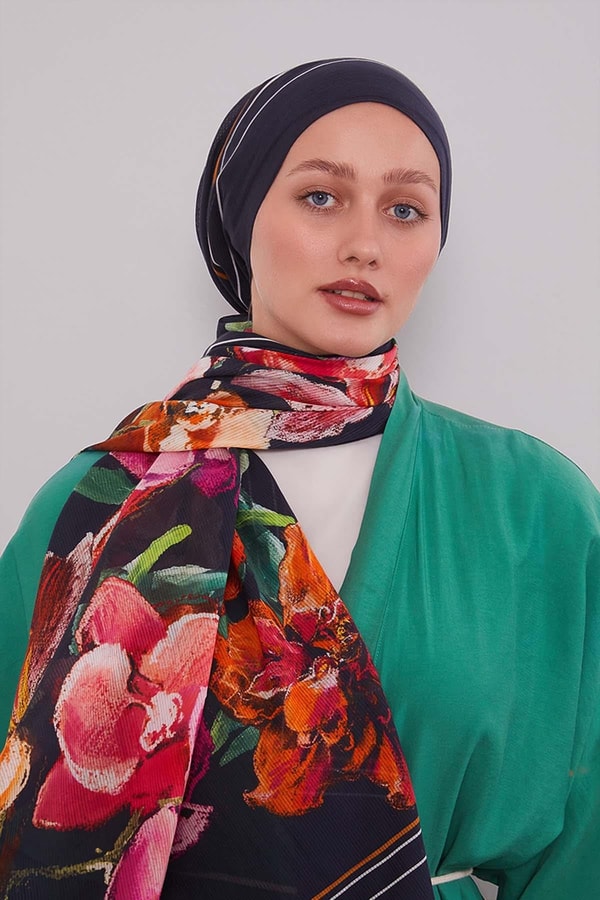 LevidorSiyah Gül Desen Pamuk Şal