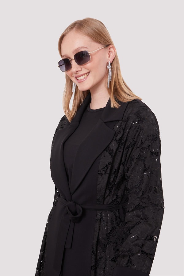 LevidorSiyah Güpür Kol Yaka Detaylı Ceket Takım