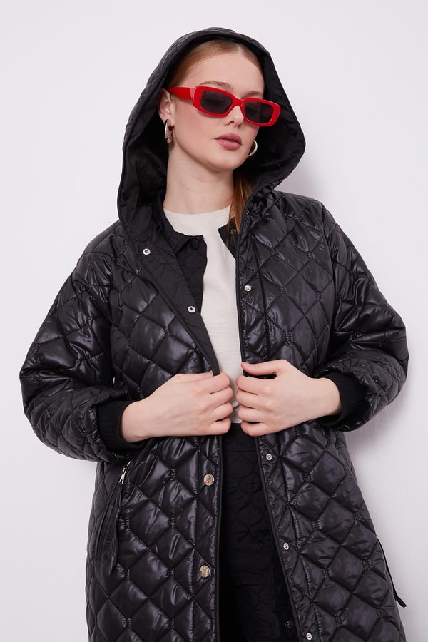 LevidorSiyah KABAN KAPİTONE KOL  UCU RİBANA ÇITÇITLI KAPÜŞONLU APARA BİYE