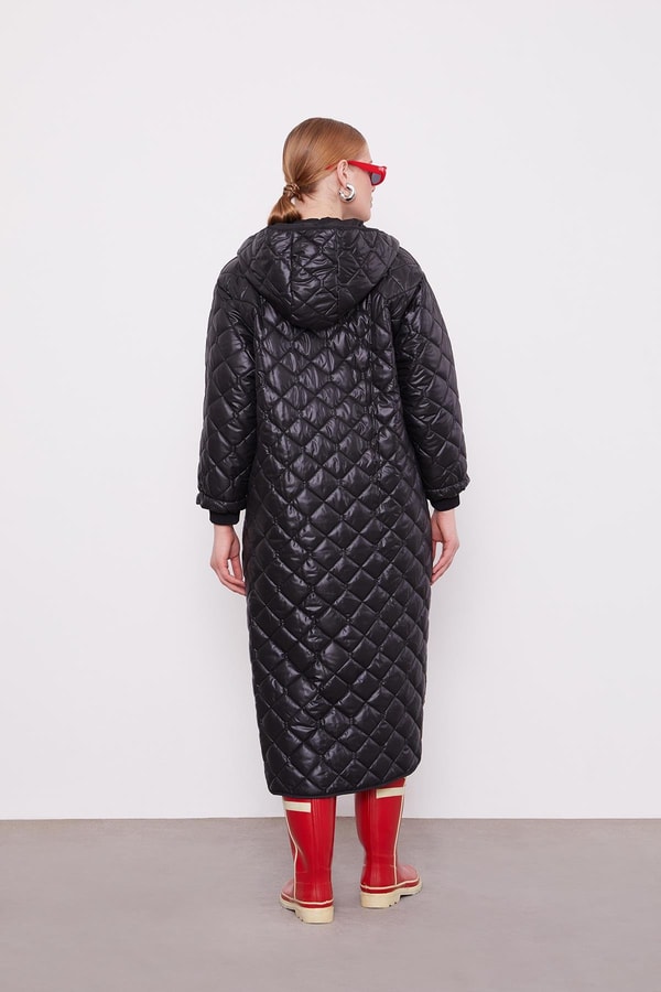 LevidorSiyah KABAN KAPİTONE KOL  UCU RİBANA ÇITÇITLI KAPÜŞONLU APARA BİYE