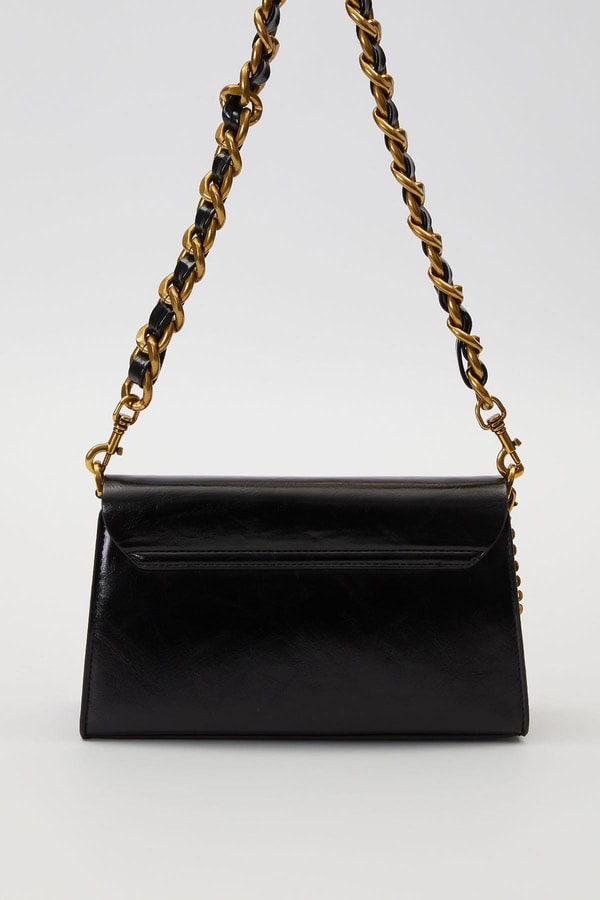 LevidorSiyah Kalp Aksesuar Detaylı Omuz Çantası