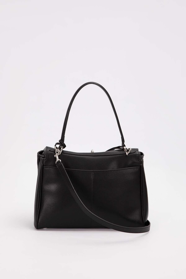 LevidorSiyah Kapama Kilit Aksesuarlı Omuz Çantası